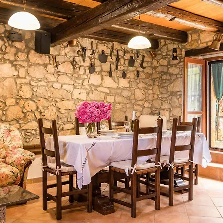 בית נופש Awesome In With Kitchen