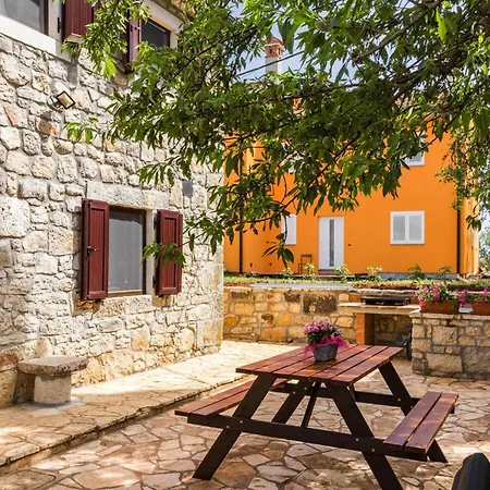 Awesome In With Kitchen